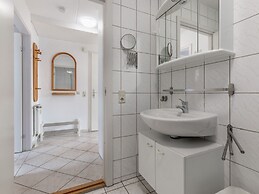 Cozy Apartment in Insel Poel near Beach