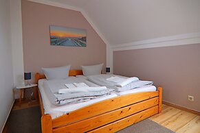 Cozy Apartment in Insel Poel near Beach