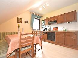 Cosy Apartment in Werda With Garden