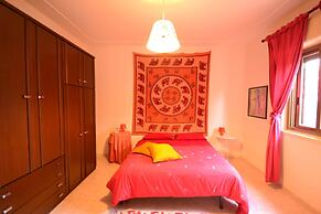 Detached House Near the sea With Garden and Terrace