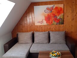 Cozy Apartment near Forest in Lichtenhain