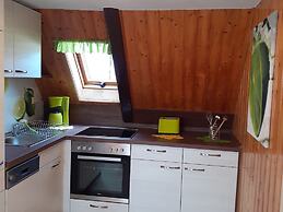 Cozy Apartment near Forest in Lichtenhain