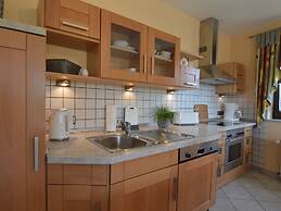 Cozy Apartment in Nohn With Terrace, Garden, BBQ