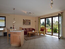 Cozy Apartment in Nohn With Terrace, Garden, BBQ