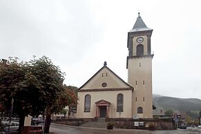 Apartment With Garden