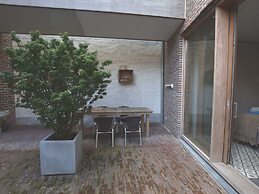 Studio in Ieper With Terrace