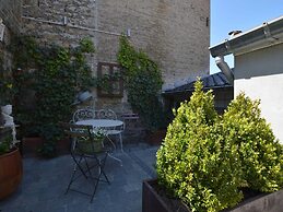 Charming Holiday Home With Terrace