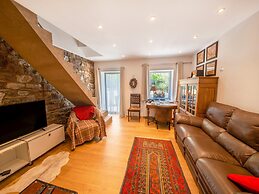 Stylish Stay Near Forest