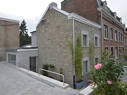 Charming Holiday Home With Terrace