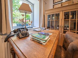 Stylish Stay Near Forest