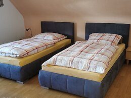 Cozy Apartment With Private Garden in Nisterau