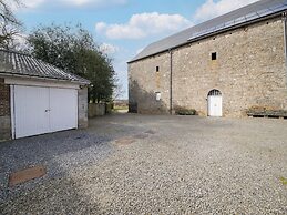 Charming Farmhouse in Ouffet for 7