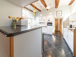 Charming Farmhouse in Ouffet for 7