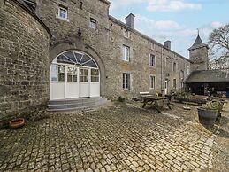 Charming Farmhouse in Ouffet for 7