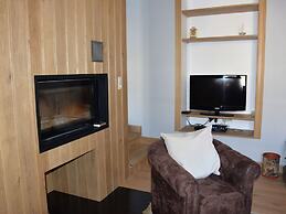 Annexe of a Magnificent, Tastefully Renovated