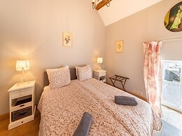 Charming Farmhouse in Ouffet for 7
