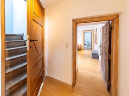 Charming Farmhouse in Ouffet for 7