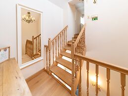 Charming Farmhouse in Ouffet for 7