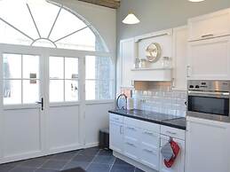 Annexe of a Magnificent, Tastefully Renovated