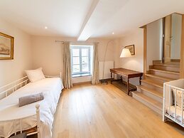 Charming Farmhouse in Ouffet for 7