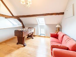 Charming Farmhouse in Ouffet for 7