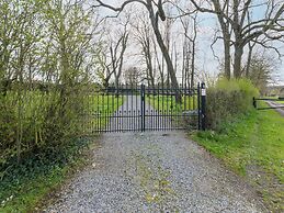 Charming Farmhouse in Ouffet for 7