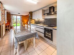 Modern Holiday Home in Lavacherie
