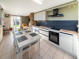Modern Holiday Home in Lavacherie