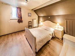 Modern Holiday Home in Lavacherie