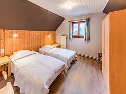 Modern Holiday Home in Lavacherie