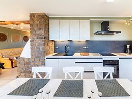Modern Holiday Home in Lavacherie