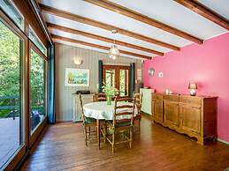Cozy Chalet in Trois Ponts near Forest