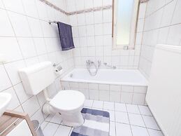 Ferienwohnung in Densberg mit Terrasse