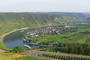 Home for 5 Persons in 1350 Year Old Mosel Town