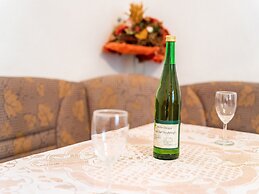 Home for 5 Persons in 1350 Year Old Mosel Town