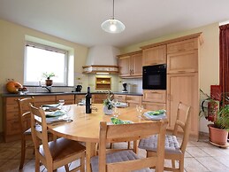 Cottage in Neufmoulin With sea Beach