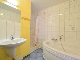 Cottage in Neufmoulin With sea Beach