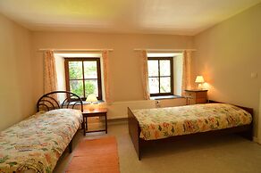 Peaceful Retreat in Ferrieres