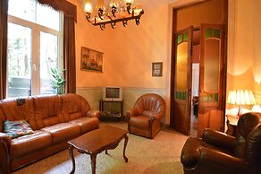 Peaceful Retreat in Ferrieres