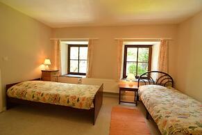 Peaceful Retreat in Ferrieres