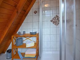 Cosy Holiday Home With Garden