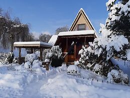Cosy Holiday Home With Garden