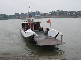 Cozy Apartment in Rees With Wifi