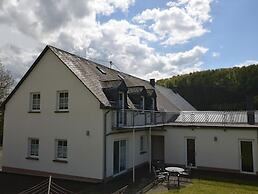 Comfy Apartment in Zendscheid near Forest