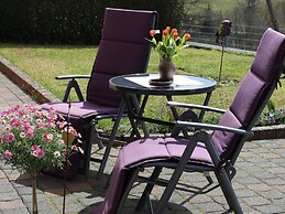 Cozy Apartment in Strotzbüsch near Eifel Center