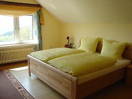 Cozy Apartment in Wilsecker near Forest