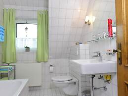 Graceful Apartment with Garden in Velmede near City Center