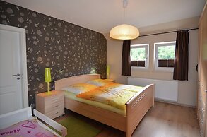 Graceful Apartment with Garden in Velmede near City Center