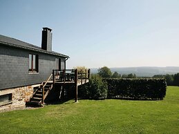 Cottage in Basse Bodeux With Garden
