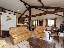 Cottage in Basse Bodeux With Garden